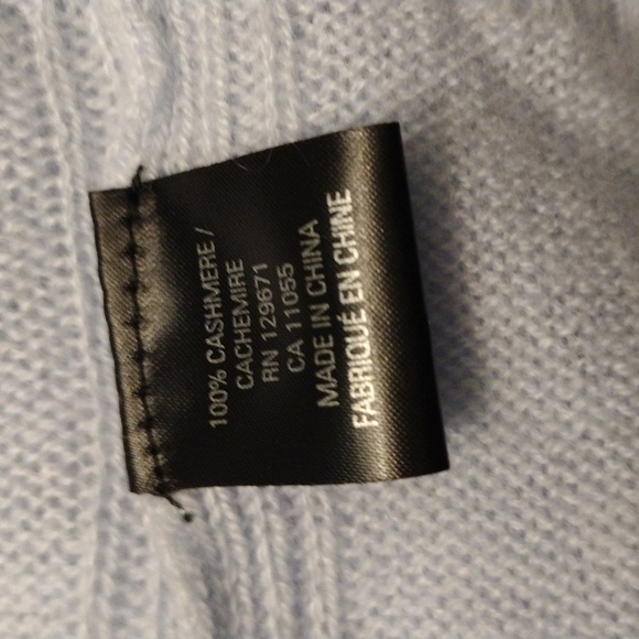 Cashmere Sweater Size Large Blue V Neck 360 Cashmere NWT - Picture 10 of 15